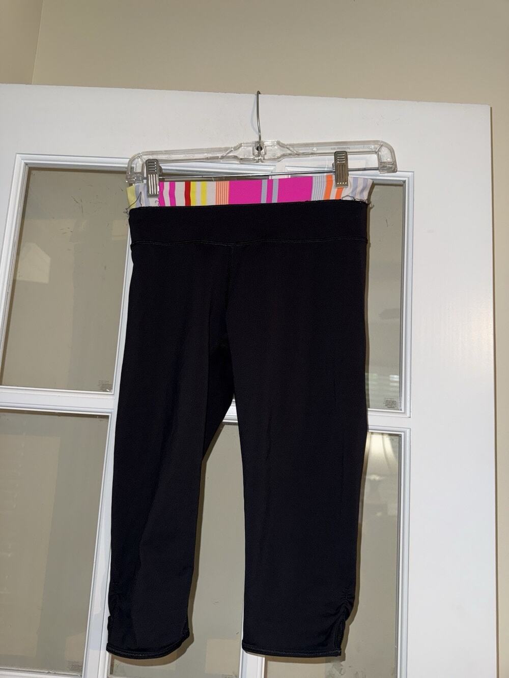 LULULEMON BANDHA CROP 15" LEGGINGS SIZE-4 BLACK/GROOVY STRIPE MULTI-COLOR READ